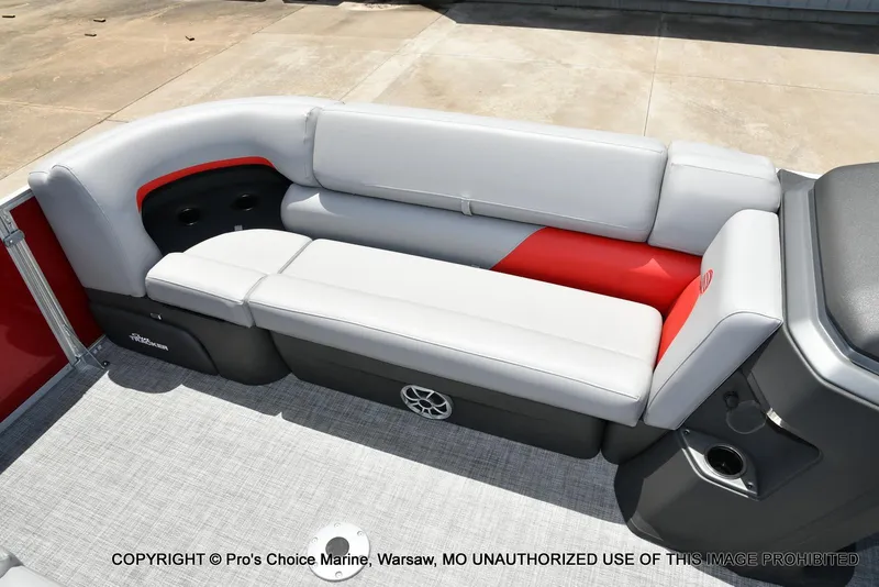 Slide: The Image of Sun Tracker Party Barge 22 DLX 2026 - 12