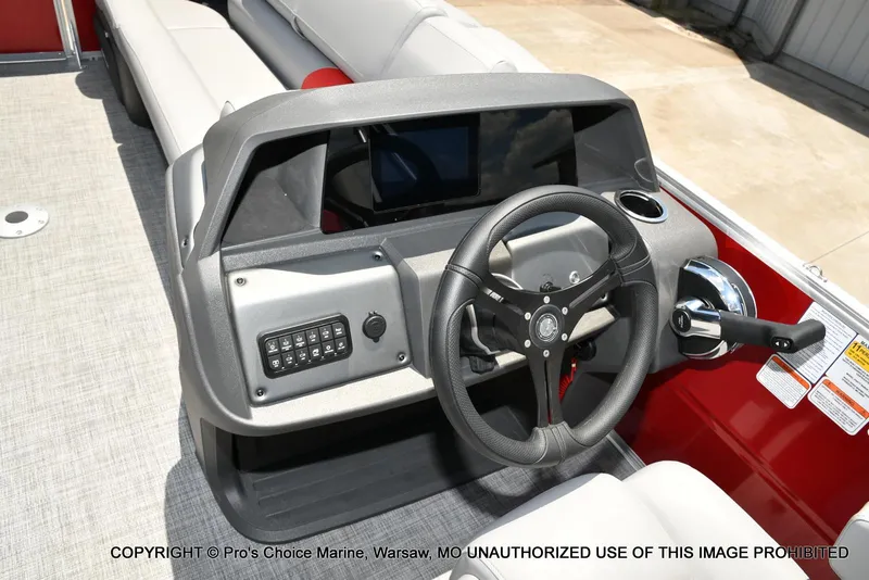 Slide: The Image of Sun Tracker Party Barge 22 DLX 2026 - 31