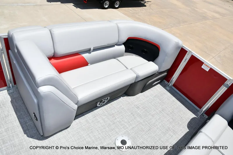 Slide: The Image of Sun Tracker Party Barge 22 DLX 2026 - 63