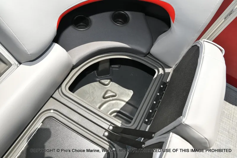 Slide: The Image of Sun Tracker Party Barge 22 DLX 2026 - 70