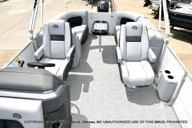 Slide: The Image of Sun Tracker Party Barge 22 DLX 2026 - 5