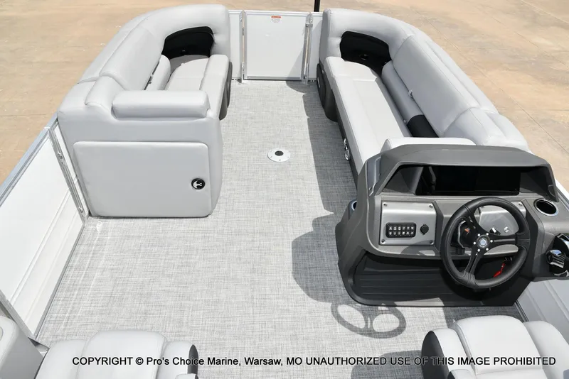 Slide: The Image of Sun Tracker Party Barge 22 DLX 2026 - 55