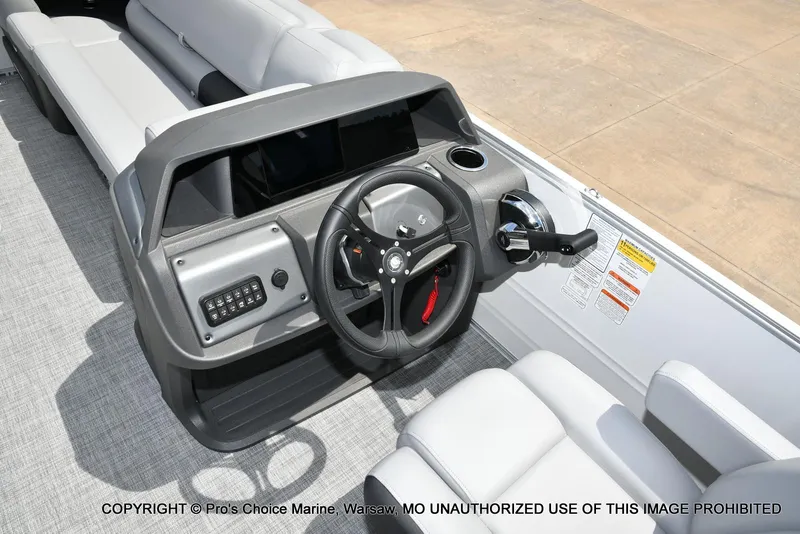 Slide: The Image of Sun Tracker Party Barge 22 DLX 2026 - 7