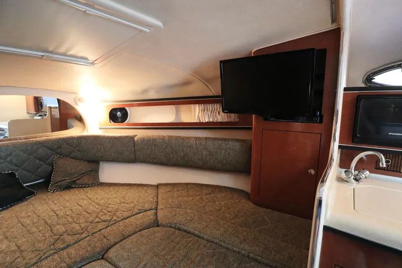 Slide: The Image of Sea Ray 280 Sundancer 2003 - 12