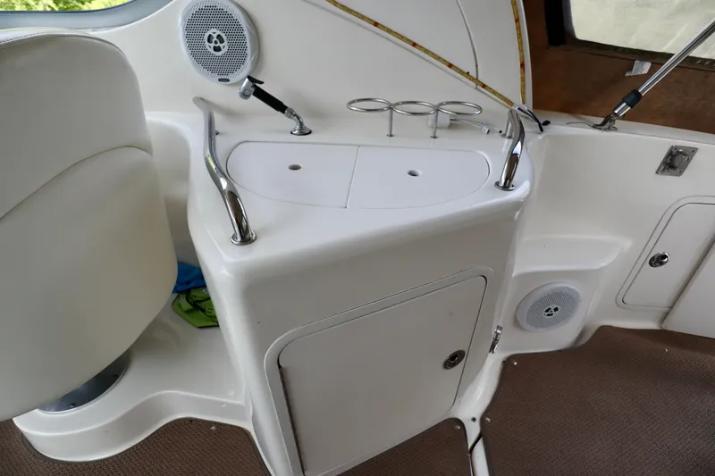 Slide: The Image of Sea Ray 280 Sundancer 2003 - 18