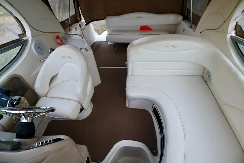 Slide: The Image of Sea Ray 280 Sundancer 2003 - 19
