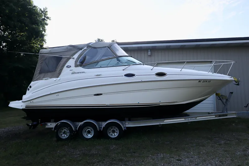 Slide: The Image of Sea Ray 280 Sundancer 2003 - 6