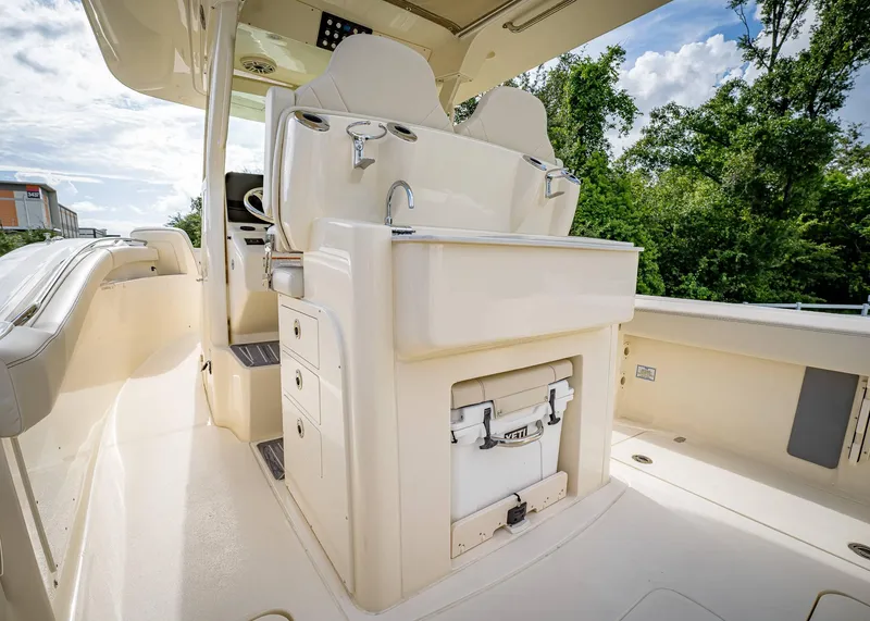 Slide: The Image of Scout 305 LXF 2026 - 18