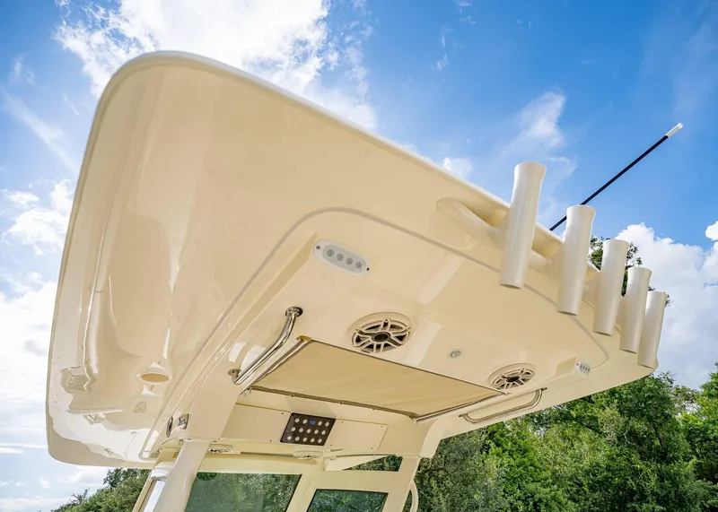 Slide: The Image of Scout 305 LXF 2026 - 22