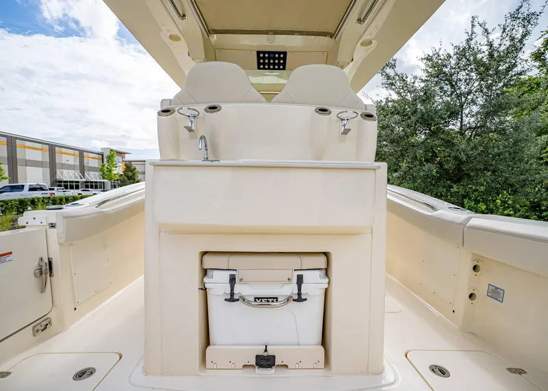 Slide: The Image of Scout 305 LXF 2026 - 24