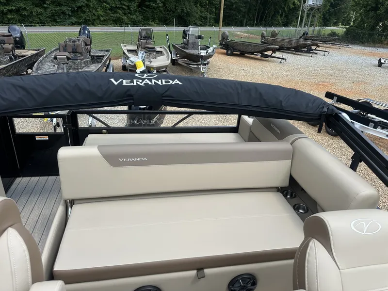 Slide: The Image of Veranda Relax Series 175SHO YAMAHA 2026 - 12