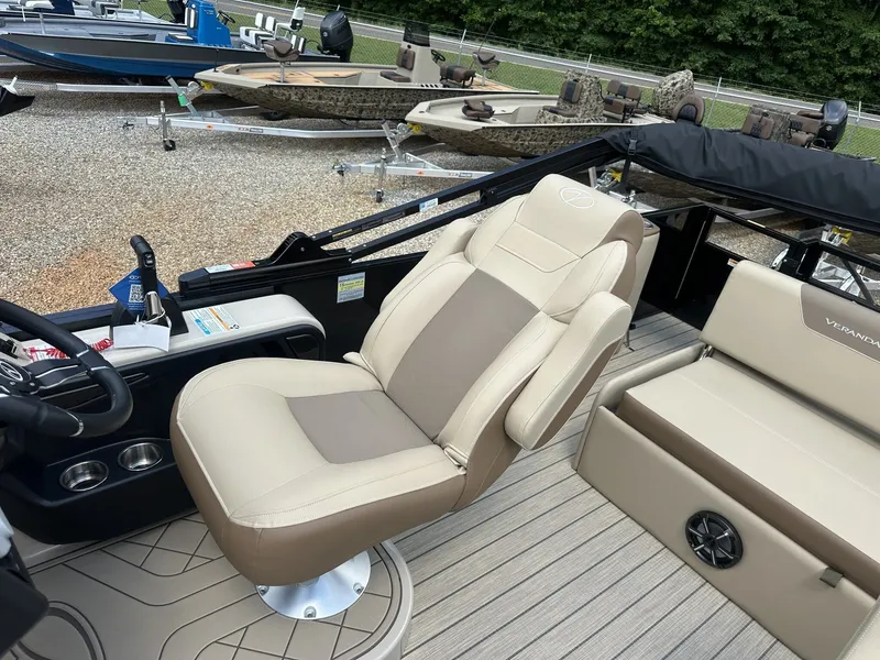 Slide: The Image of Veranda Relax Series 175SHO YAMAHA 2026 - 5