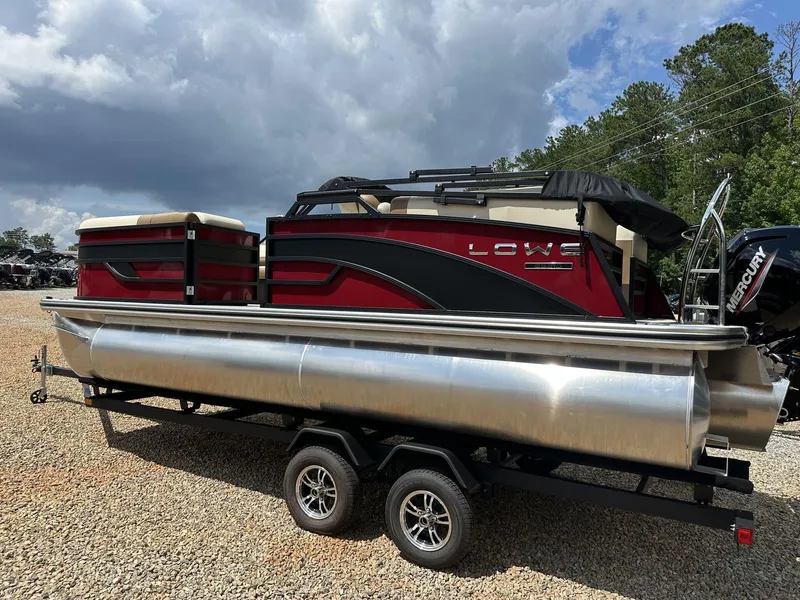 Slide: The Image of Lowe SS210 2025 - 3