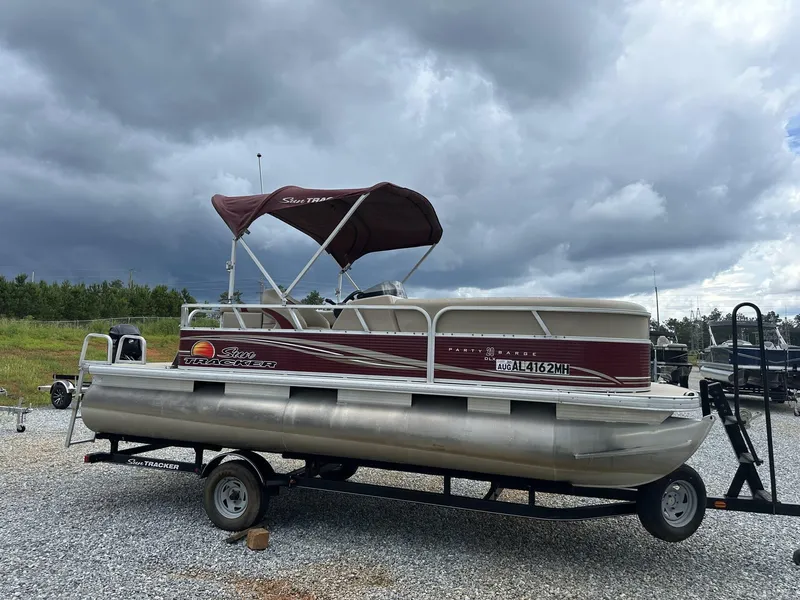 Slide: The Image of Sun Tracker Party Barge 20 DLX 20 DLX 2013 - 3