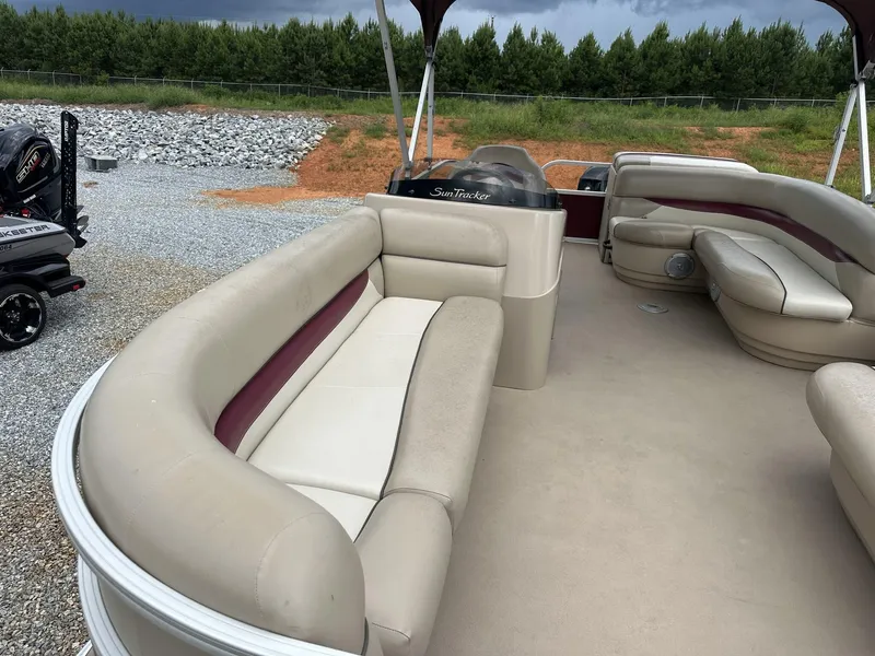 Slide: The Image of Sun Tracker Party Barge 20 DLX 20 DLX 2013 - 5