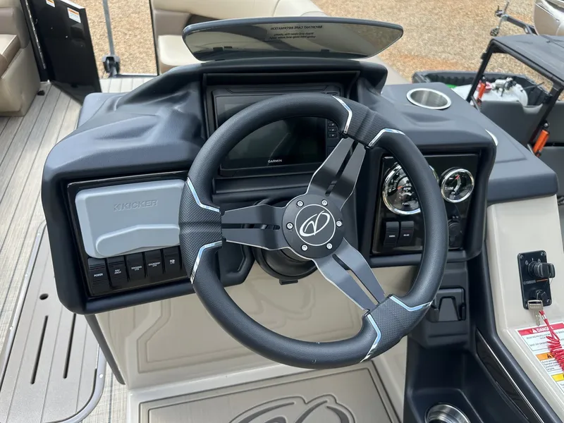 Slide: The Image of Veranda Relax Series VR22VLC 2026 - 14