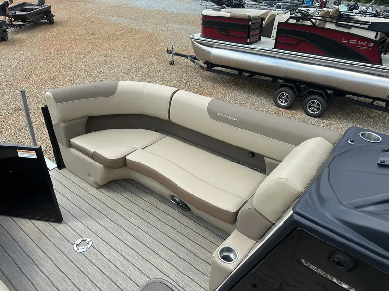 Slide: The Image of Veranda Relax Series VR22VLC 2026 - 9