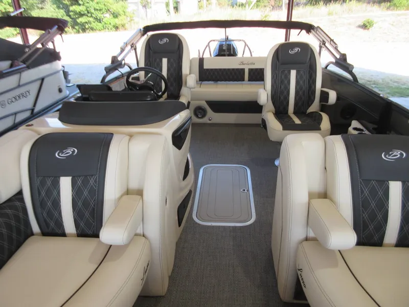 Slide: The Image of Barletta Lusso 23UC 2026 - 10