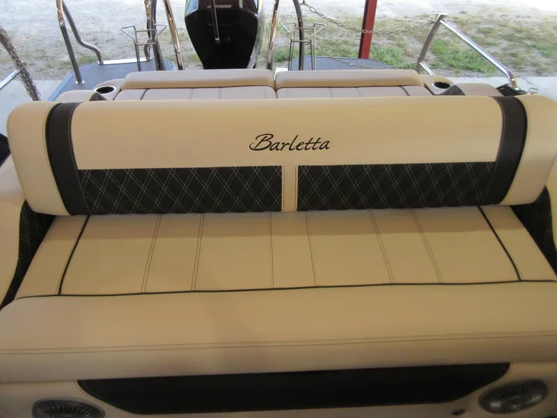 Slide: The Image of Barletta Lusso 23UC 2026 - 14