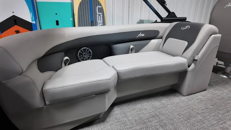 Slide: The Image of Barletta Aria A22QC 2026 - 22