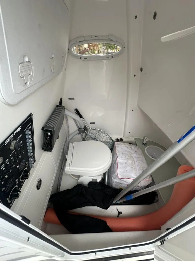 Slide: The Image of Sea Pro 259 Deep V Series 2023 - 18