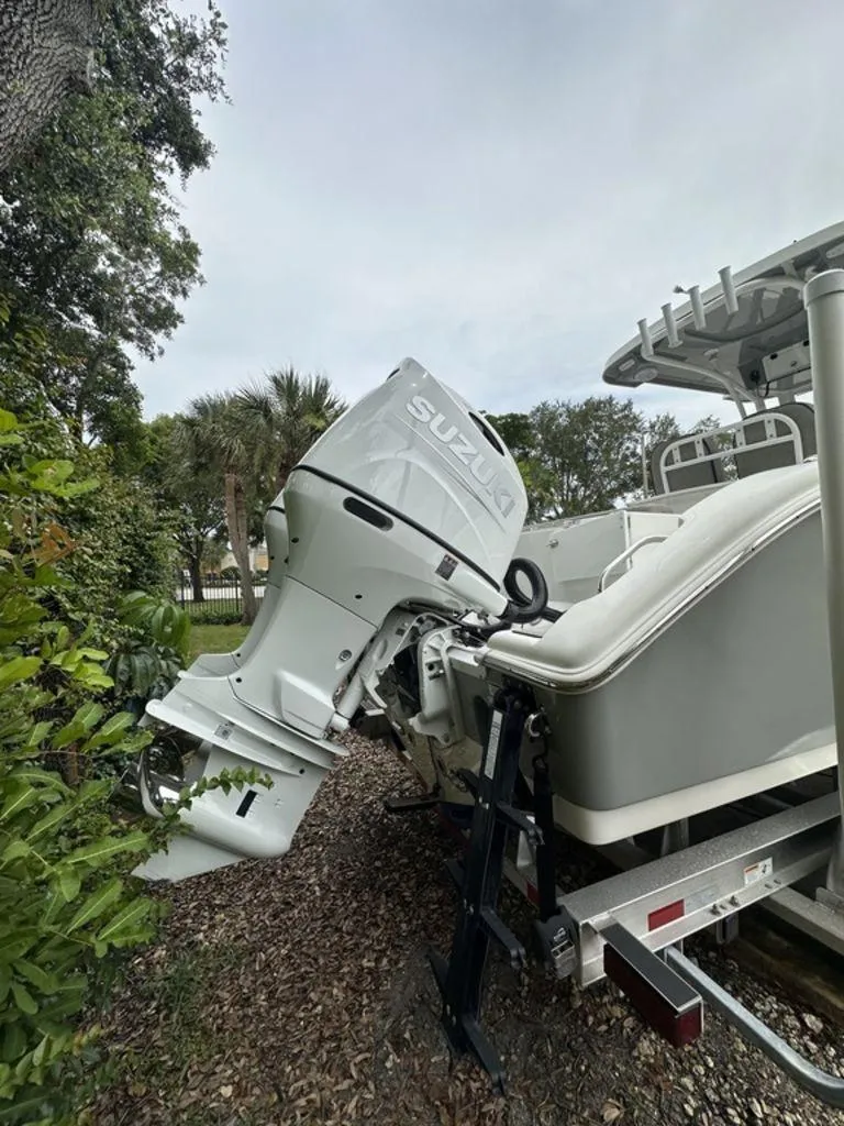 Slide: The Image of Sea Pro 259 Deep V Series 2023 - 2