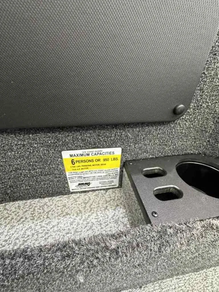 Slide: The Image of Lund 1775 Impact XS Sport 2025 - 7