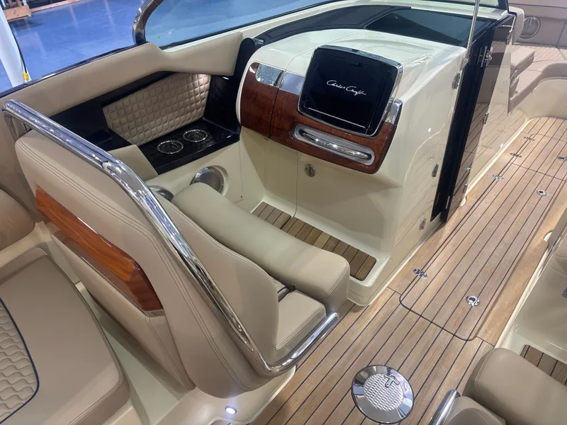 Slide: The Image of Chris-Craft Launch 31 GT 2026 - 20