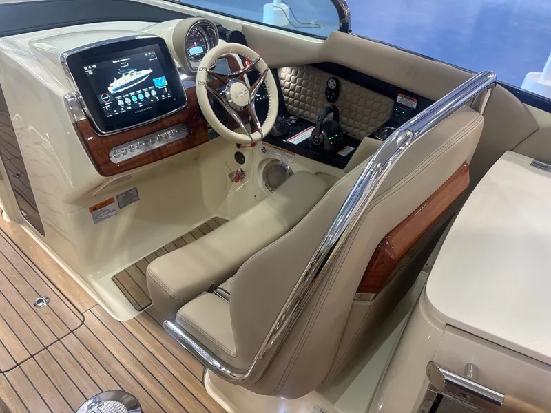 Slide: The Image of Chris-Craft Launch 31 GT 2026 - 22