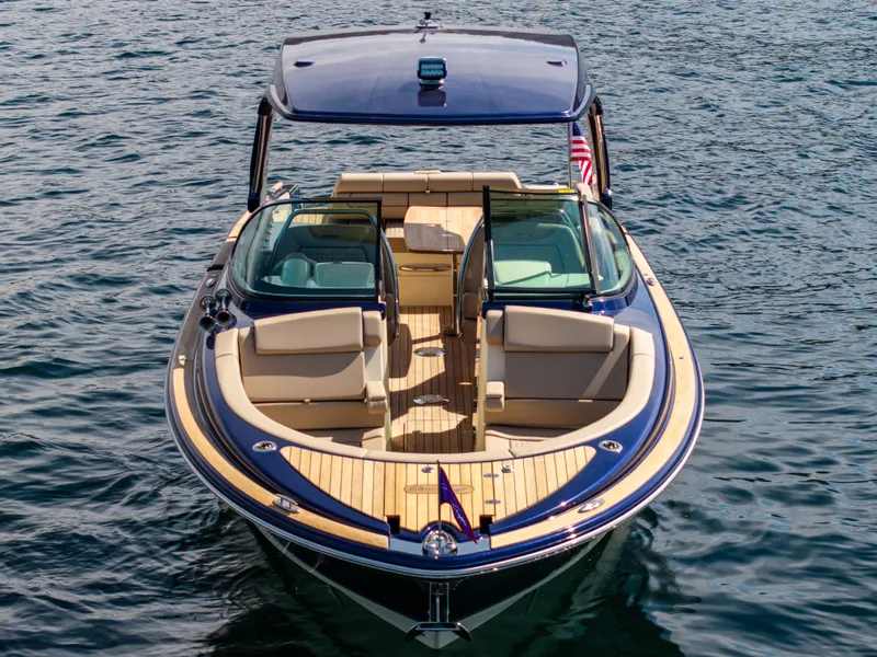 Slide: The Image of Chris-Craft Launch 31 GT 2026 - 8