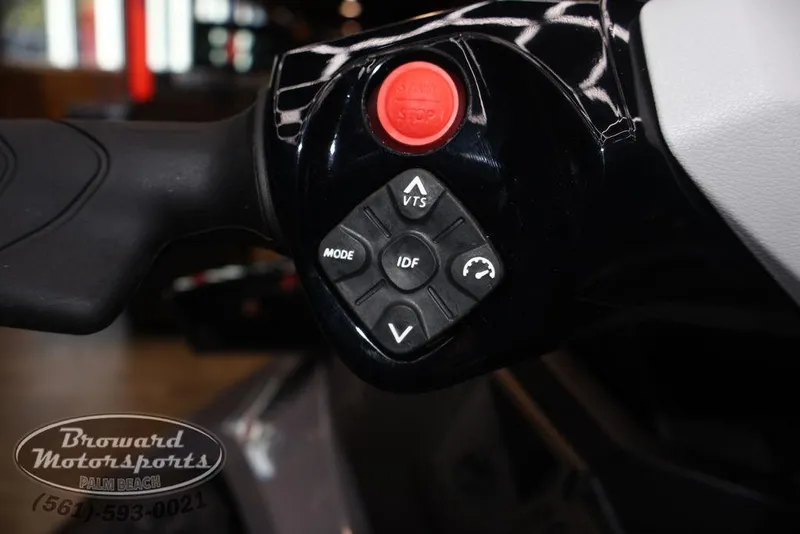 Slide: The Image of Sea-Doo FishPro Trophy 170 2025 - 12