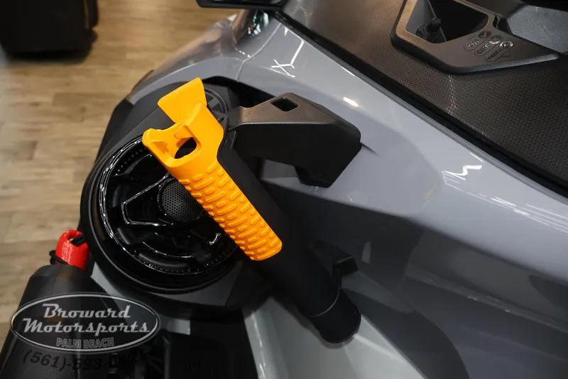 Slide: The Image of Sea-Doo FishPro Trophy 170 2025 - 16