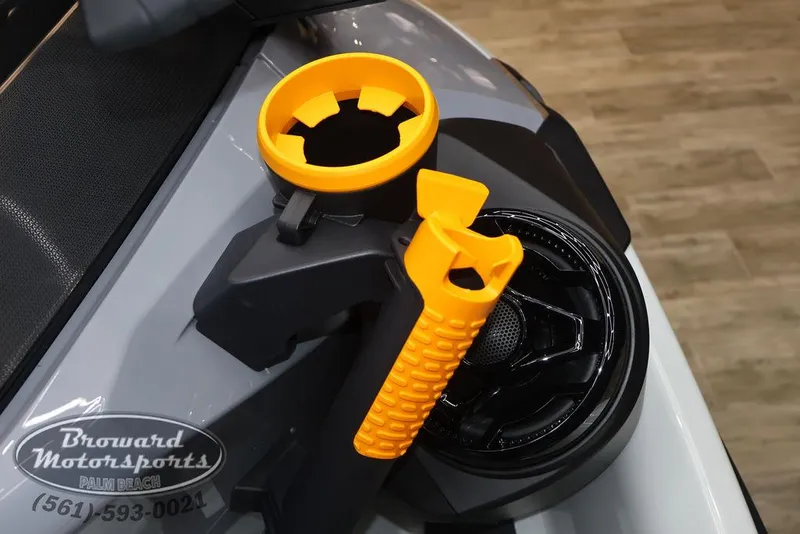 Slide: The Image of Sea-Doo FishPro Trophy 170 2025 - 18