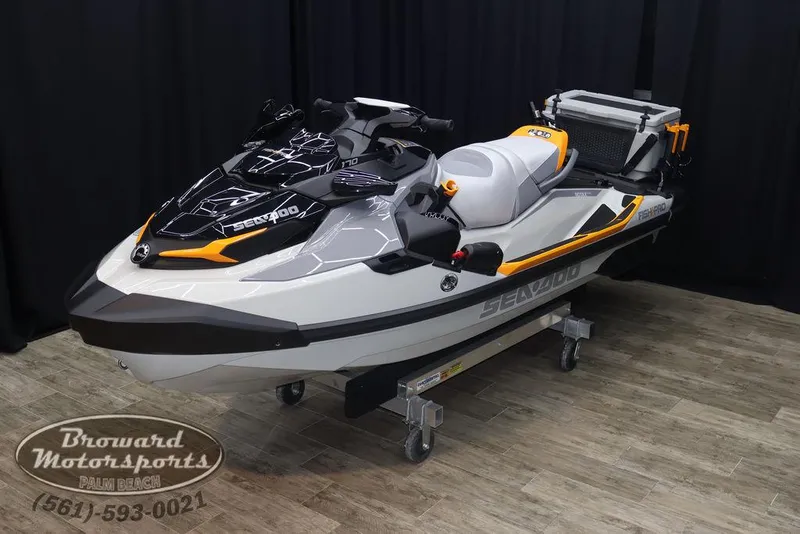 Slide: The Image of Sea-Doo FishPro Trophy 170 2025 - 29
