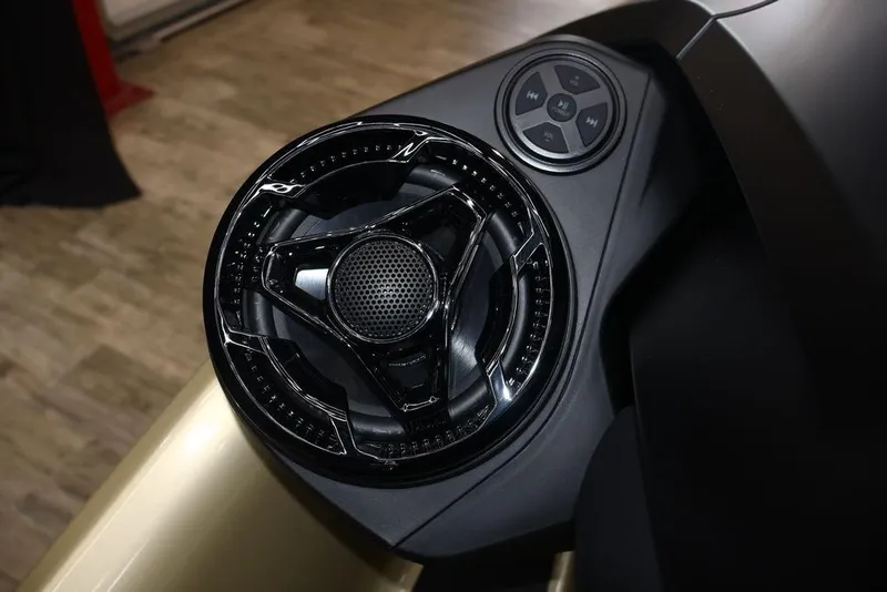 Slide: The Image of Sea-Doo RXT-X 325 2025 - 14