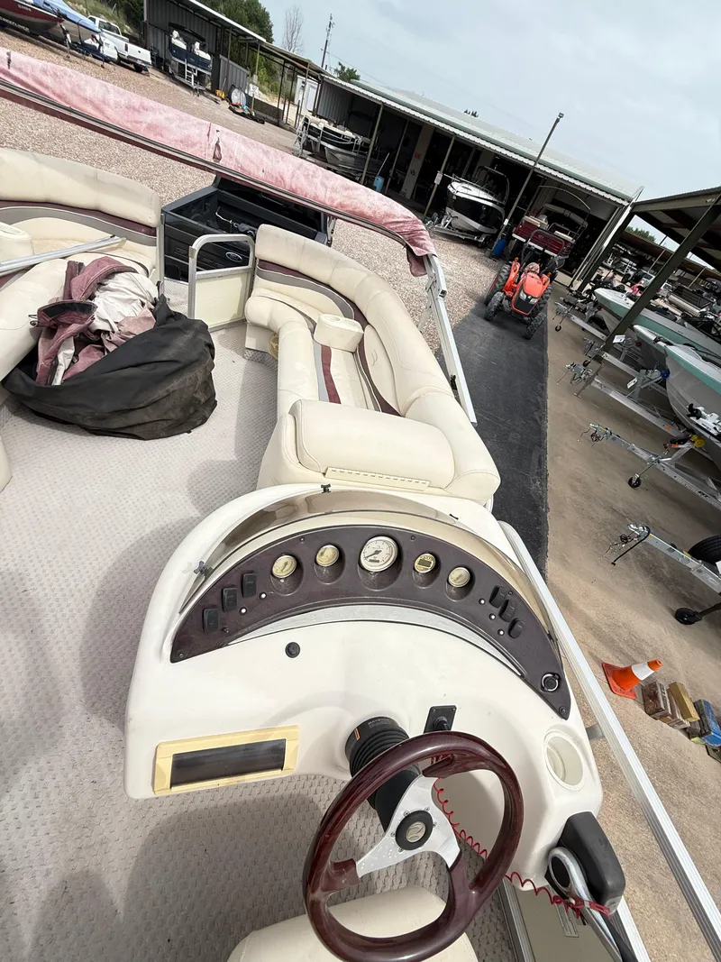 Slide: The Image of Bennington 2275RL 2005 - 10