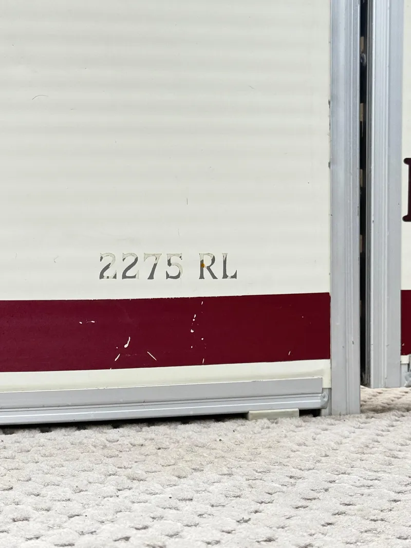 Slide: The Image of Bennington 2275RL 2005 - 14