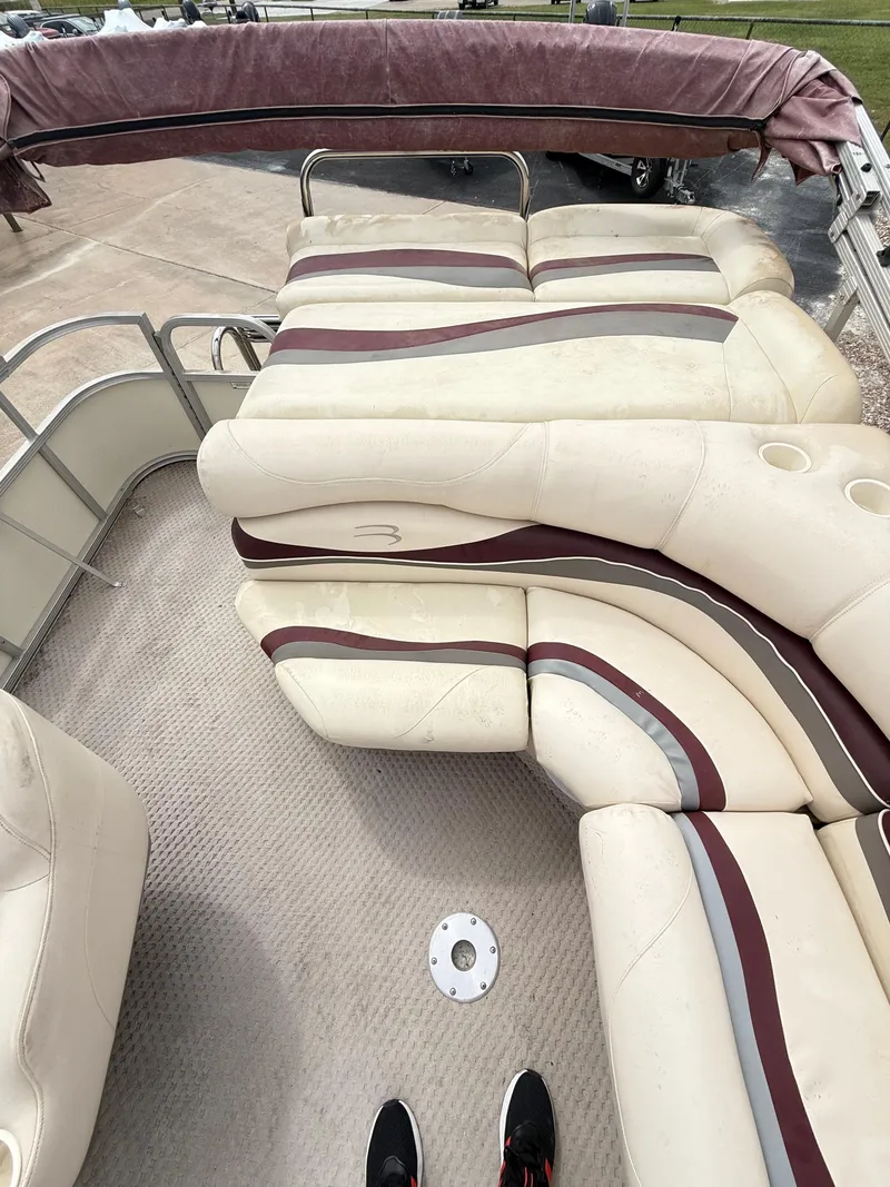 Slide: The Image of Bennington 2275RL 2005 - 6