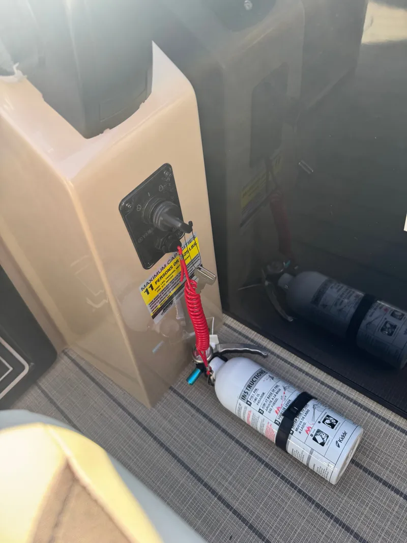 Slide: The Image of SunCatcher Select 322SS 2025 - 4