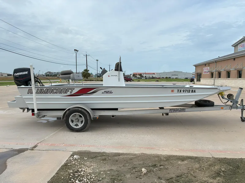 Slide: The Image of Alumacraft MV 2072 2009 - 7