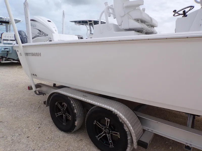 Slide: The Image of Sportsman Masters 267 Bay Boat 2021 - 36