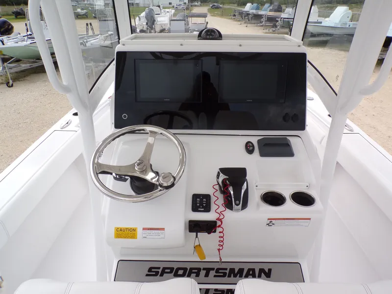 Slide: The Image of Sportsman Masters 267 Bay Boat 2021 - 51