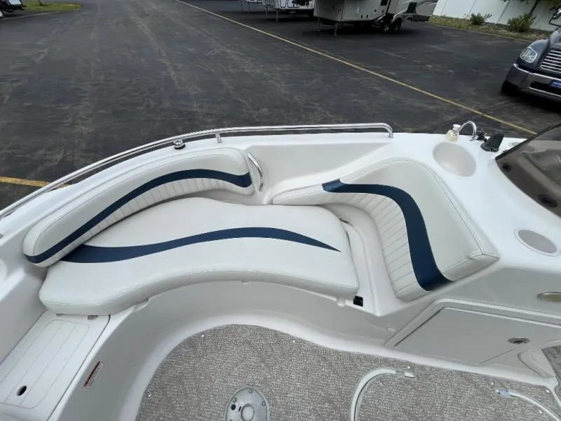 Slide: The Image of 1915 LTD 2008 - 4