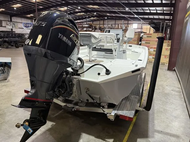 Slide: The Image of Excel Bay Pro Elite 220 W/Yamaha 175 "SHO" 2026 - 4