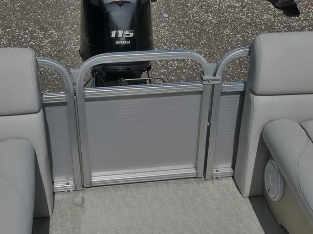 Slide: The Image of Tahoe SLT Quad Lounge 20' 2021 - 17