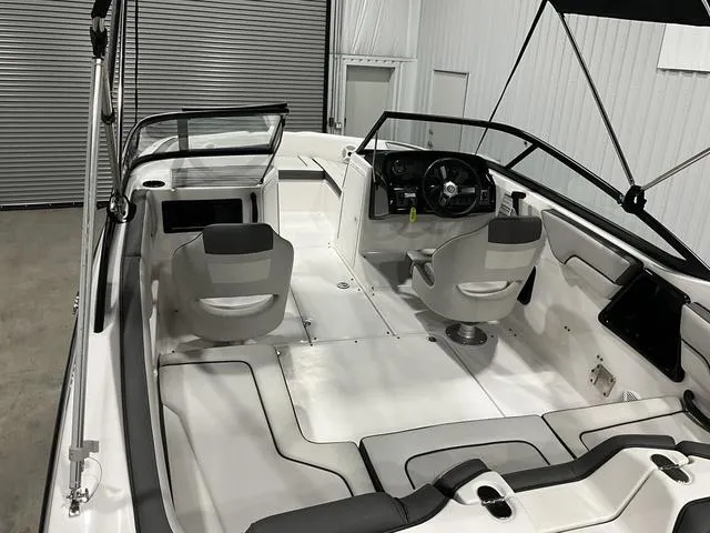 Slide: The Image of Yamaha SX190 2019 - 7