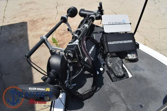 Slide: The Image of Phoenix Bass Boats 721 ProXP 2020 - 14