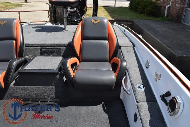 Slide: The Image of Phoenix Bass Boats 721 ProXP 2020 - 30