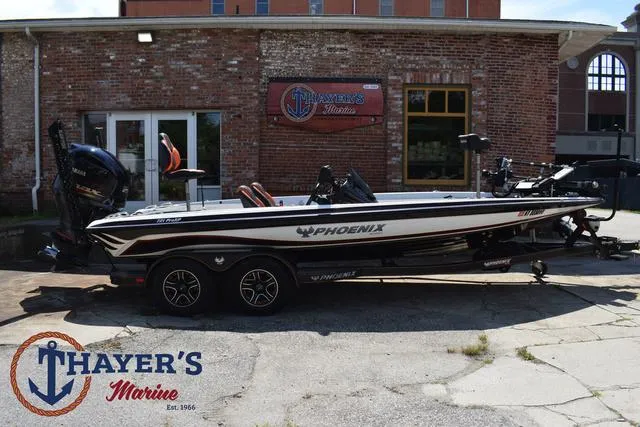 Slide: The Image of Phoenix Bass Boats 721 ProXP 2020 - 77