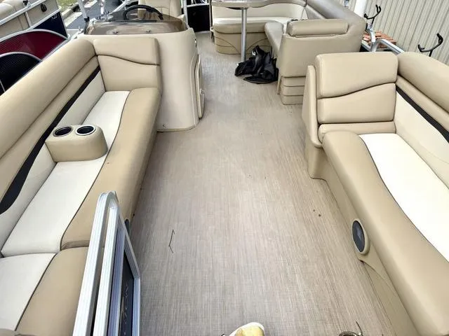 Slide: The Image of Bennington 22SL 2018 - 4